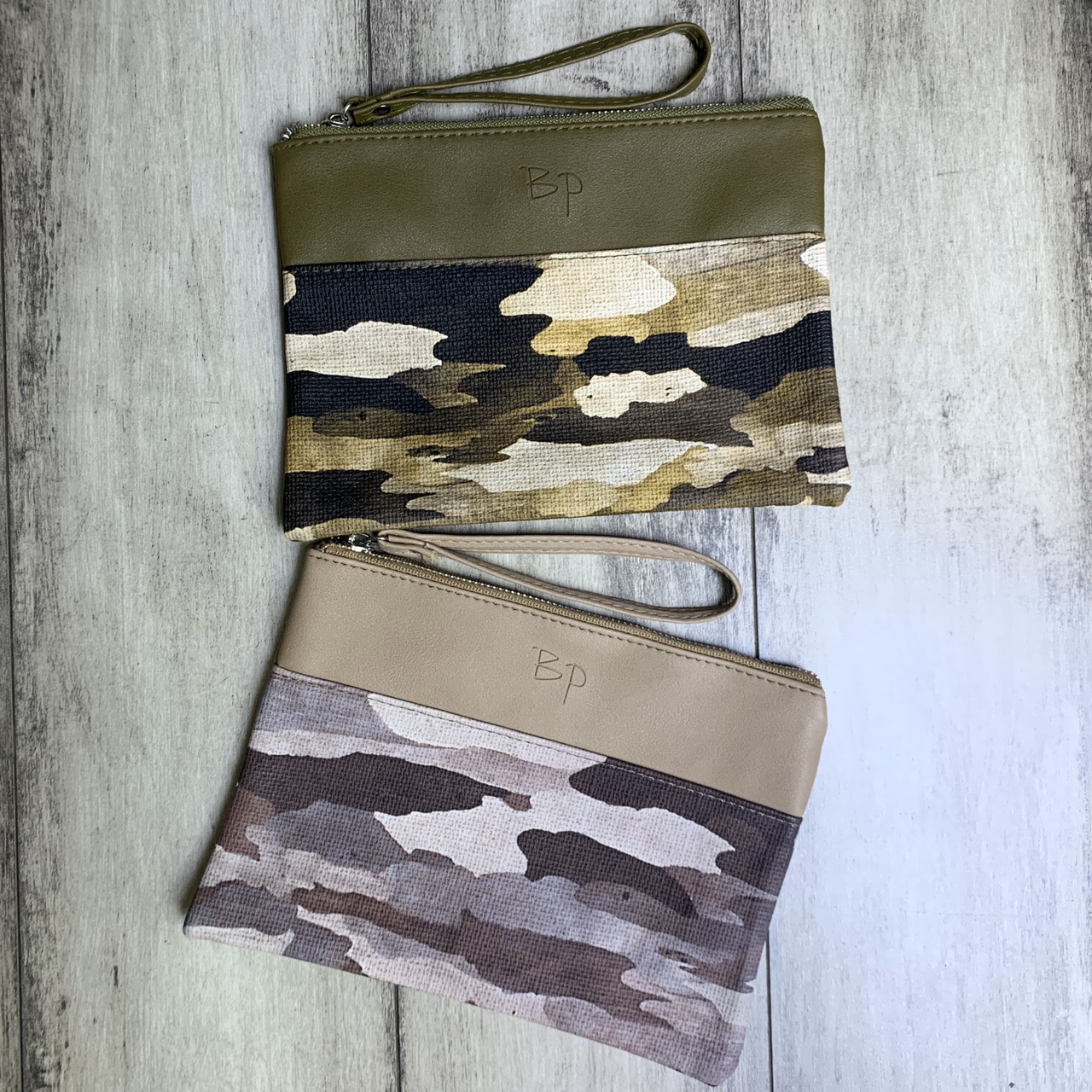 女士迷彩花型手拿包化妆包图