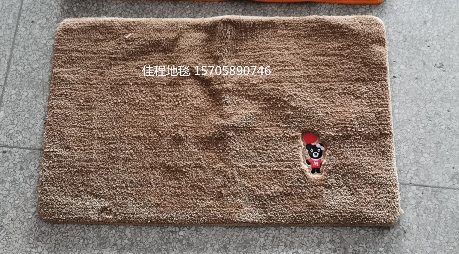 New TPR base microfiber embroidered floor mat, water-absorbing and anti-slip floor mat, microfiber floor mat, household floor mat Specification drawing