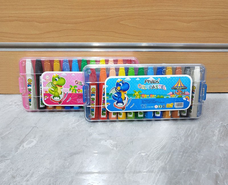 宝贝龙PP盒装油画棒12色丝滑蜡笔儿童美术绘画笔可水洗不沾手批发详情图1