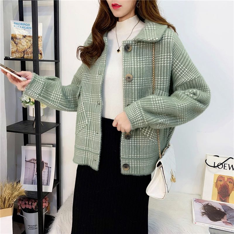 The 2020 autumn and winter new style of women's loose pullover knitted high-neck, large-sized, laid-back base sweater