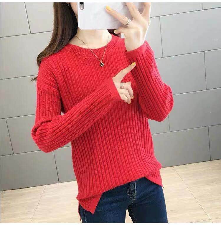 2020 Autumn/Winter new style of women's loose pullover sweater, artistic style, high-neck, large-sized, laid-back base sweater OJB