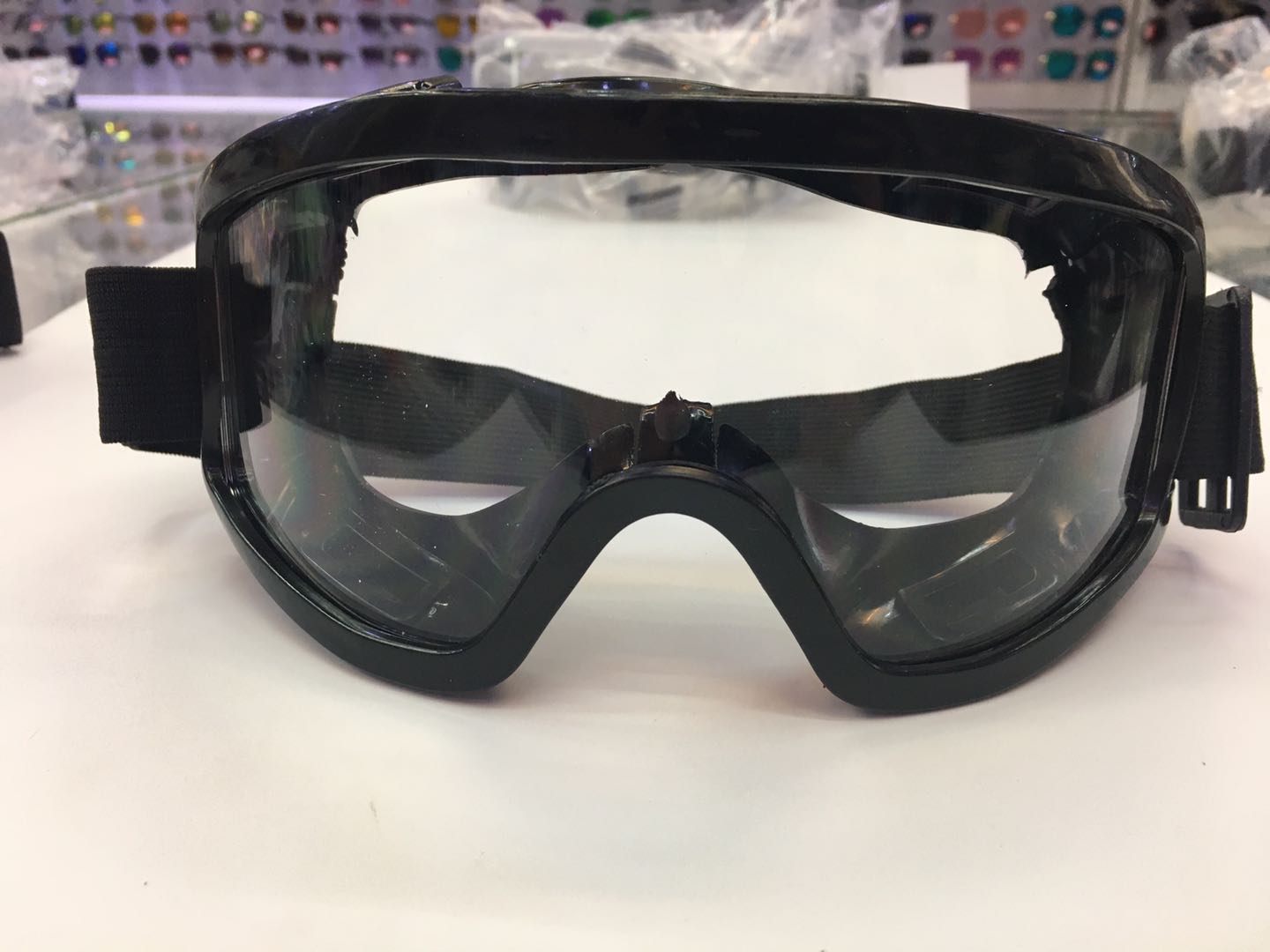 413-85758黑架防雾