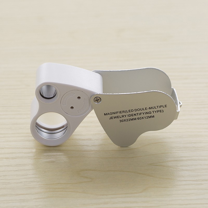 厂家直销三倍数带灯珠宝放大镜ＭＧ9889详情图2