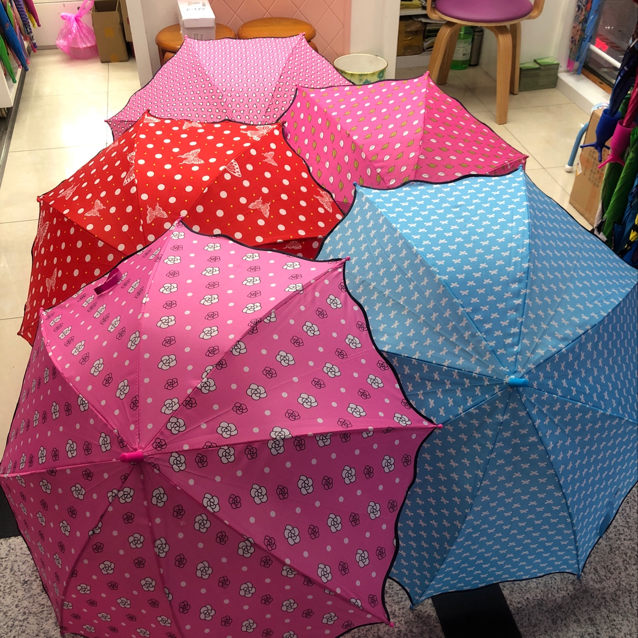 Wavy flower umbrella