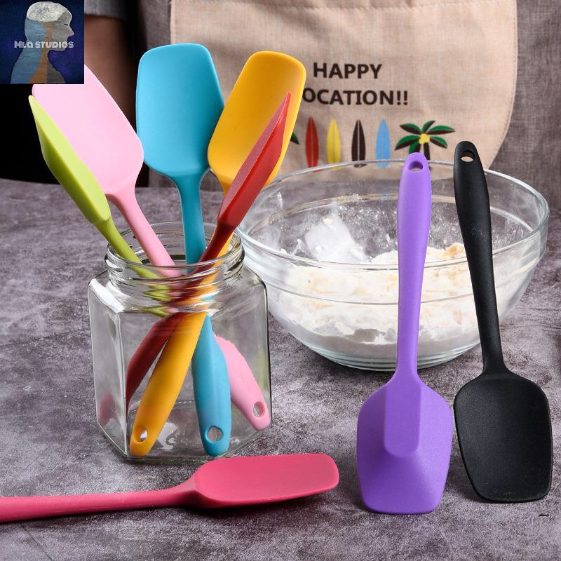 烘焙工具一体硅胶刮铲 搅拌刀 食品级耐高温白底实物图