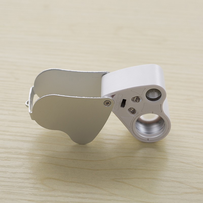 厂家直销三倍数带灯珠宝放大镜ＭＧ9889详情图3