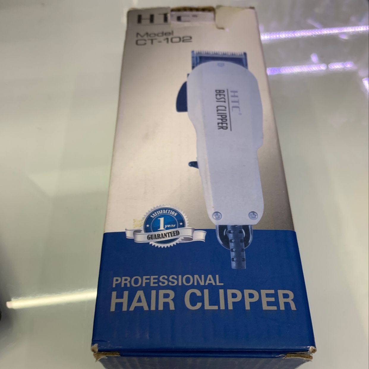 A barber's razor a barber's razor a barber's razor full figure