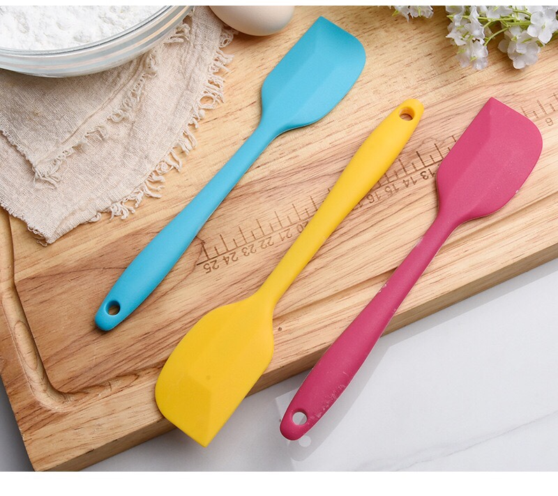 Large all-in-one silicone scraper One-in-one butter scraper Cake spatula baking tool thumbnail