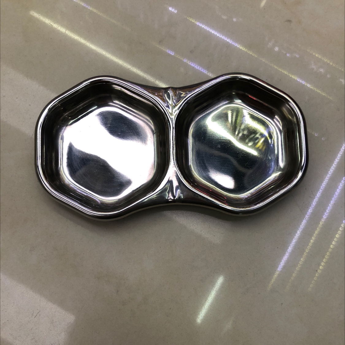 Hexagonal double griddle plate thumbnail