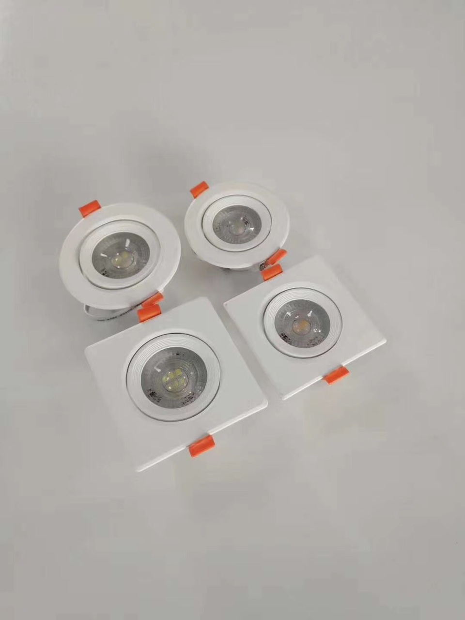 Luz LED abajo