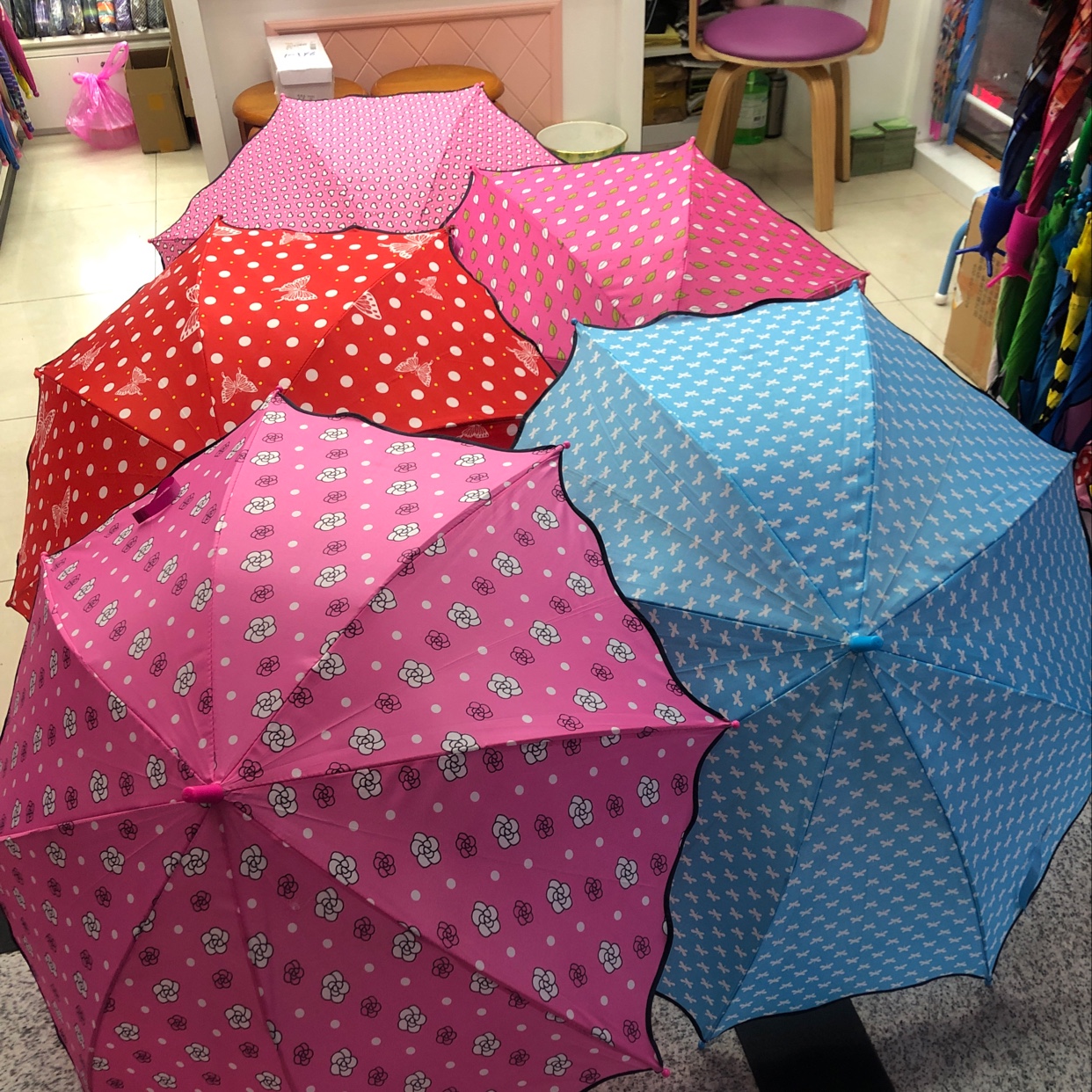 Wavy flower umbrella details Picture