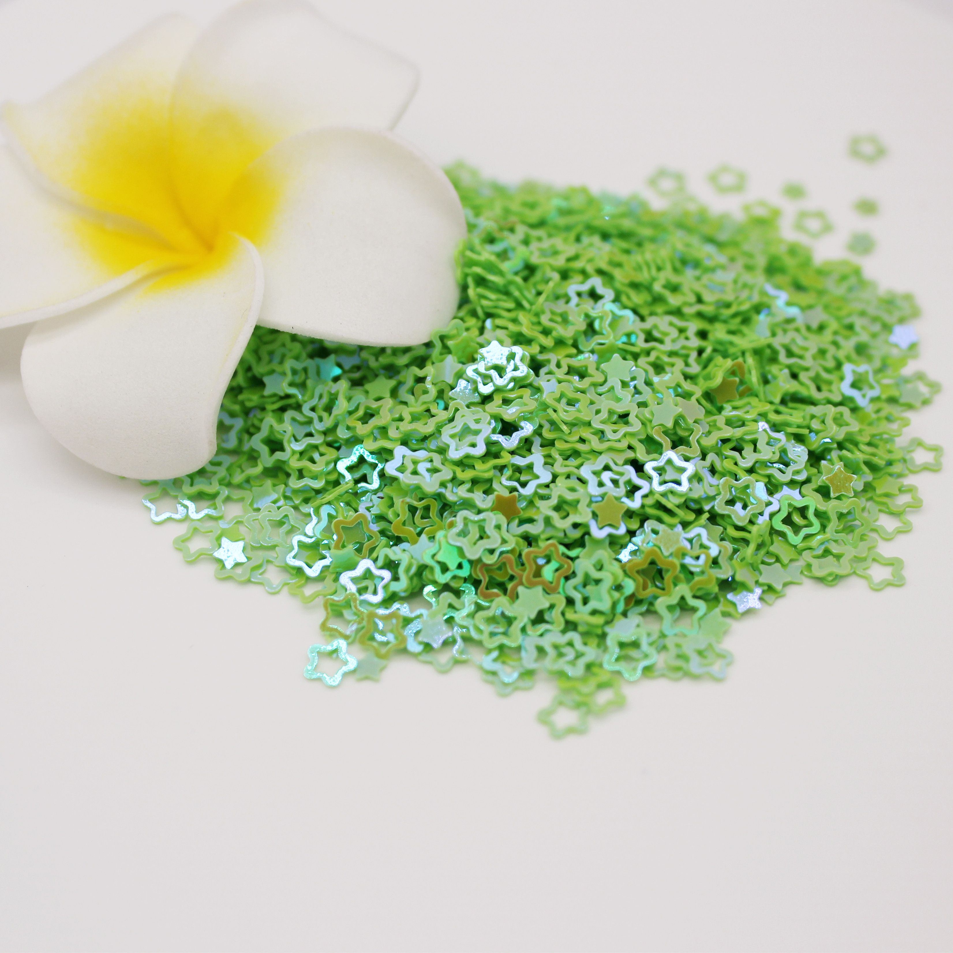 厂家直销 小花朵亮片 PET环保亮片 PVC亮片定制 Sequins