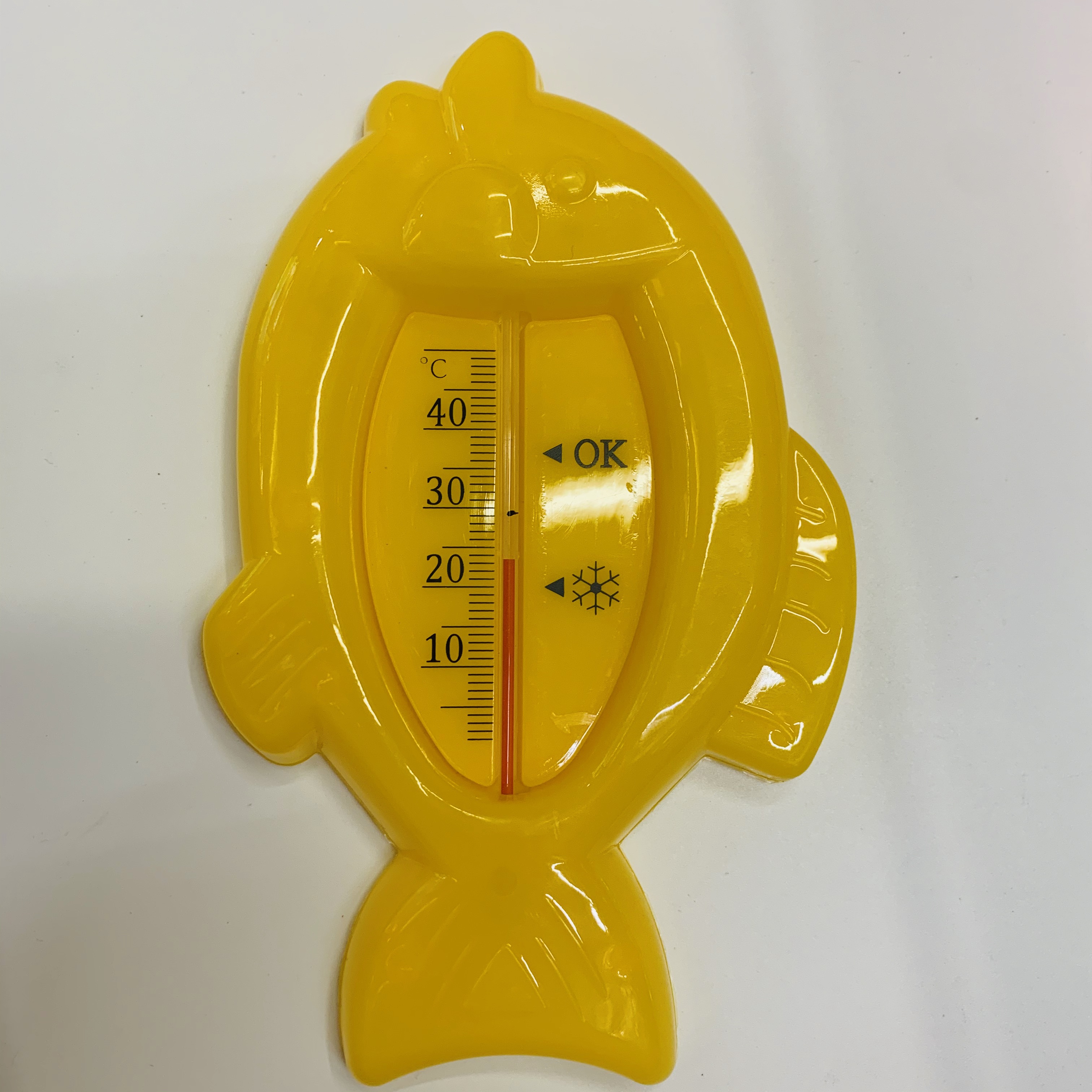 Big Fish cartoon plastic thermometer. Fish tank, bathing Item Picture