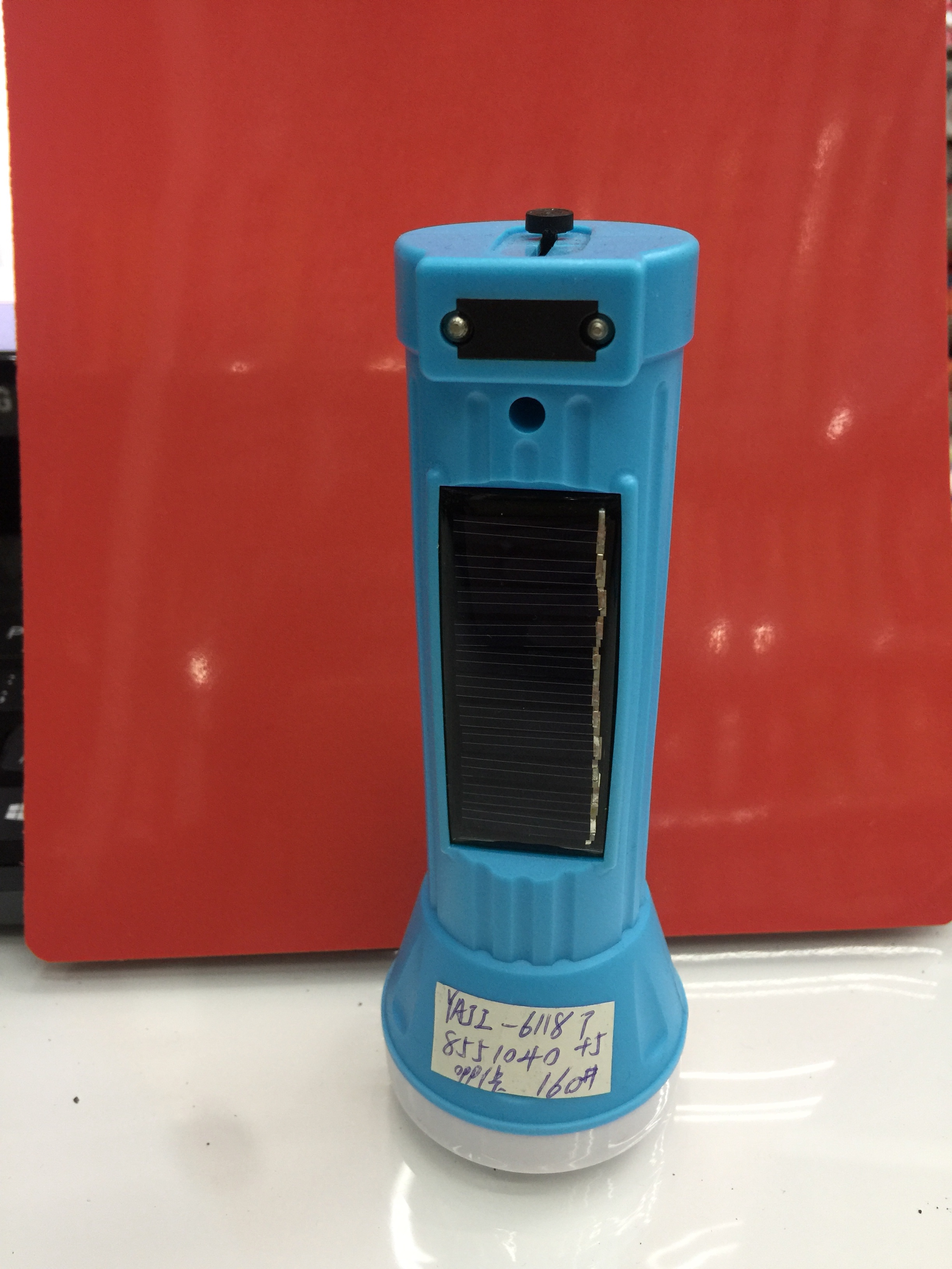 6118T太阳能手电细节图