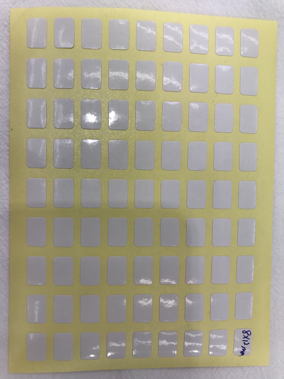 标签贴不干胶标签贴纸手写可粘贴自粘性标签贴口取纸办公分类便签贴标记索引防水可爱姓名贴大小空白商品标价格贴纸