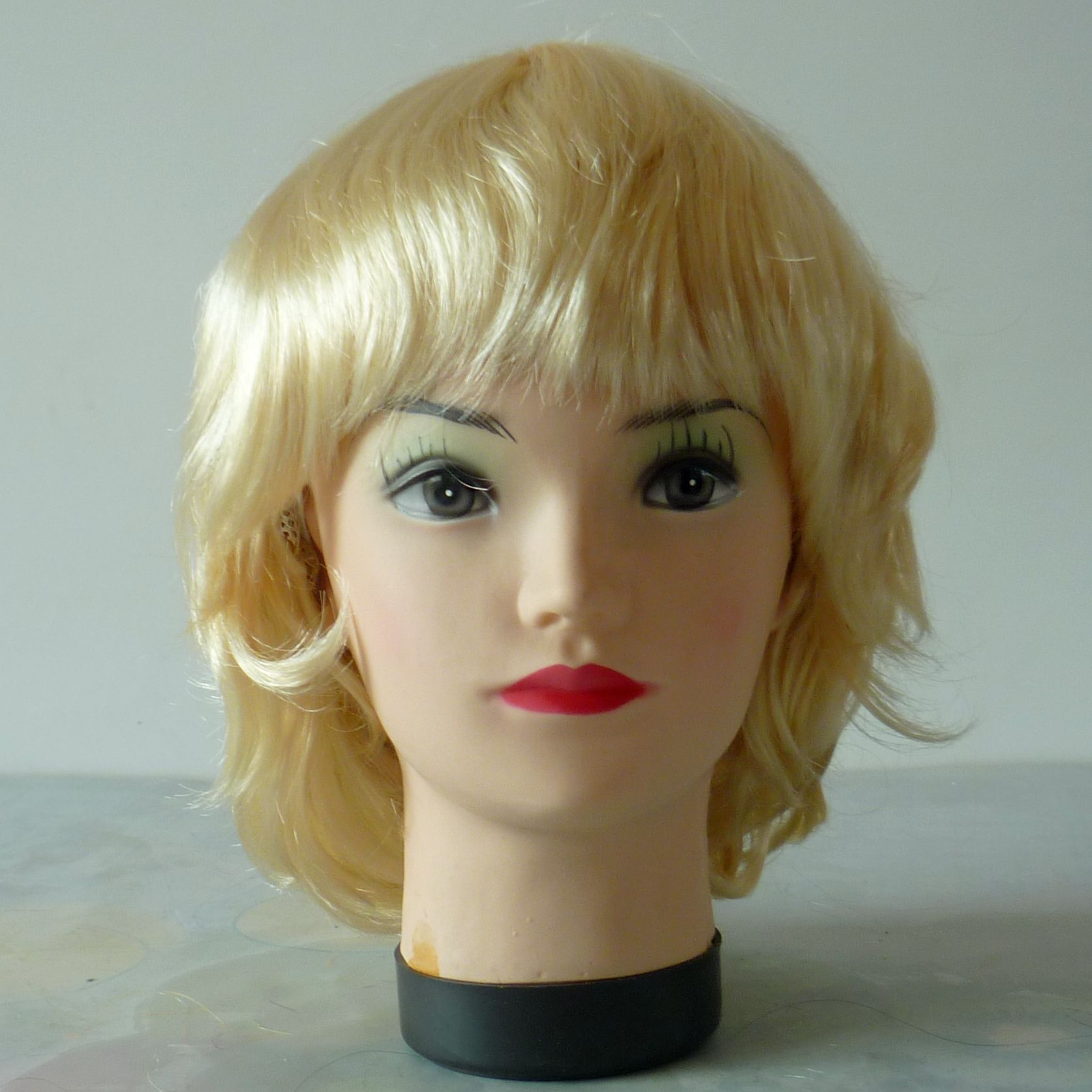 Ultra-short synthetic fiber P material men's wigs are suitable for fashionable party outfits