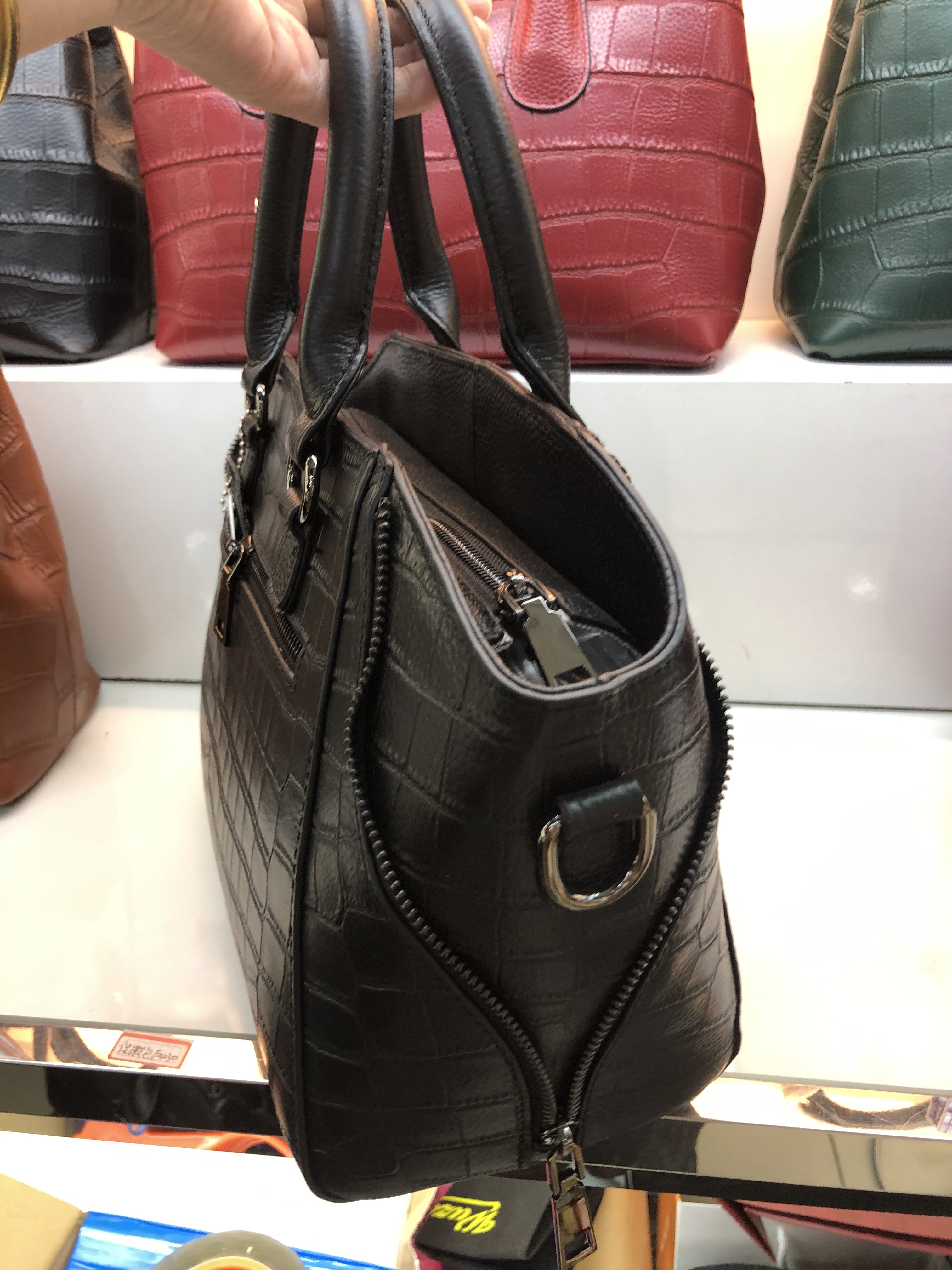 Women's Fashion Cowhide Bag For Women Application Scenario