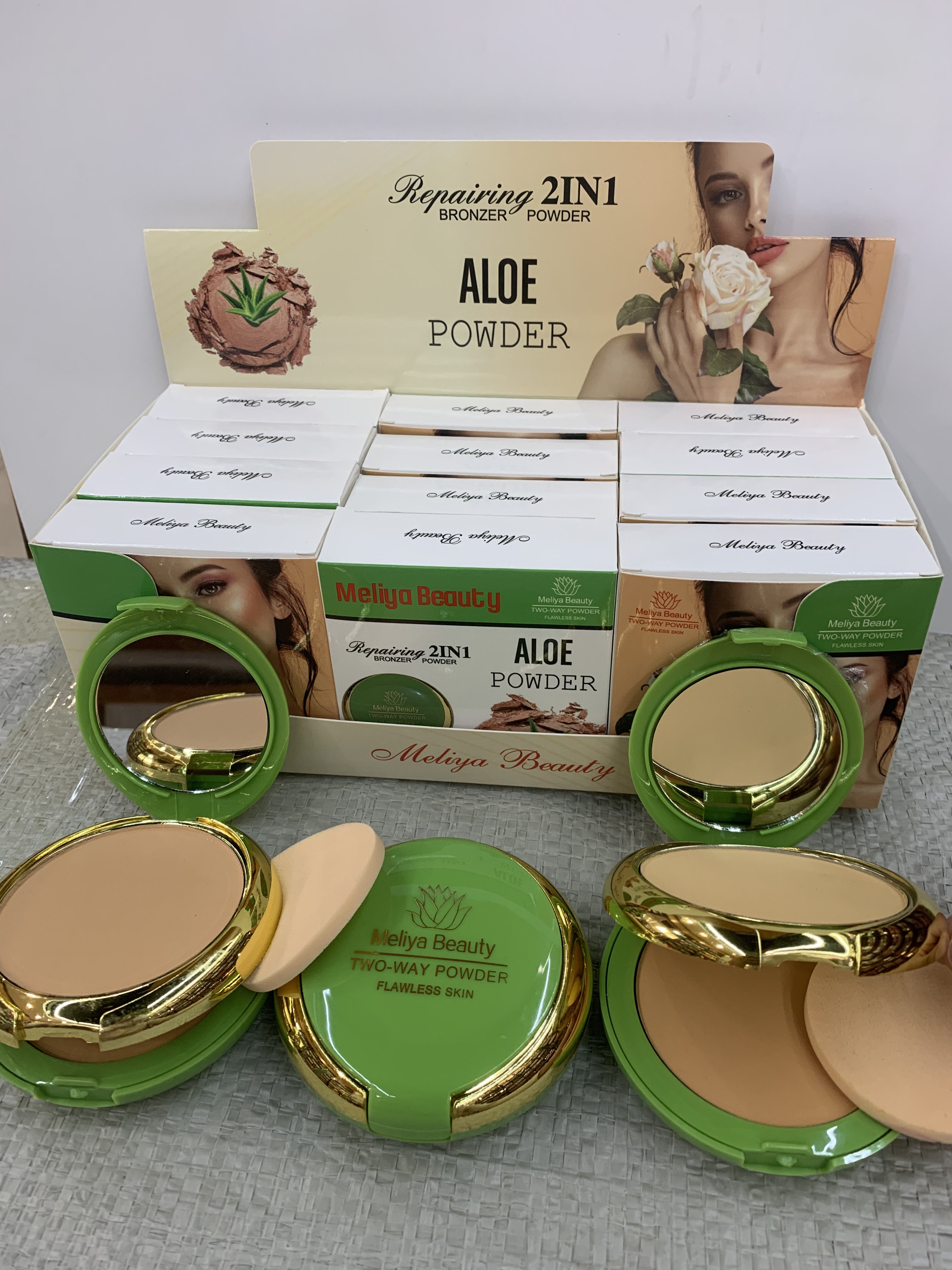 雪莉尔MEliyabeauty 新的芦荟粉饼 双层 外贸彩妆批发详情图2
