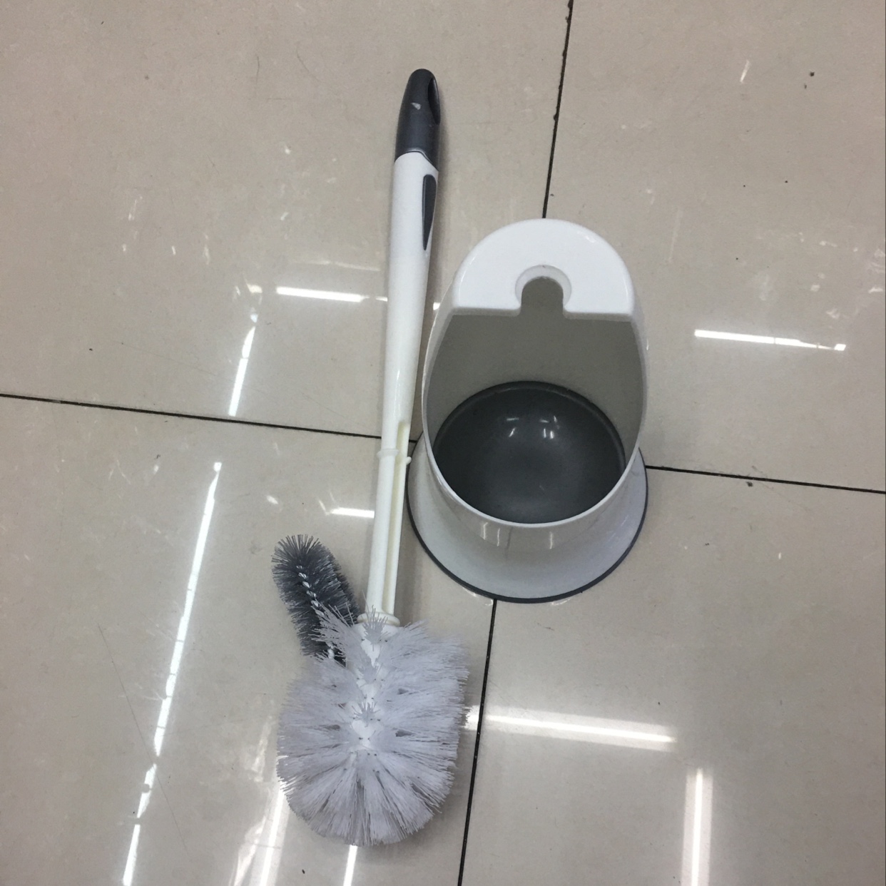 马桶刷 轻巧玲珑方便快捷清洁马桶刷精美马桶刷产品图