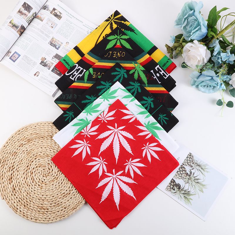 Hao Hao Headscarf Manufacturers Directly For Europe And The United States Men And Women Outdoor Sports Headscarf Hip-Hop Hip-Hop Cotton Maple Leaf Square Wholesale Magic Headscarf details Picture