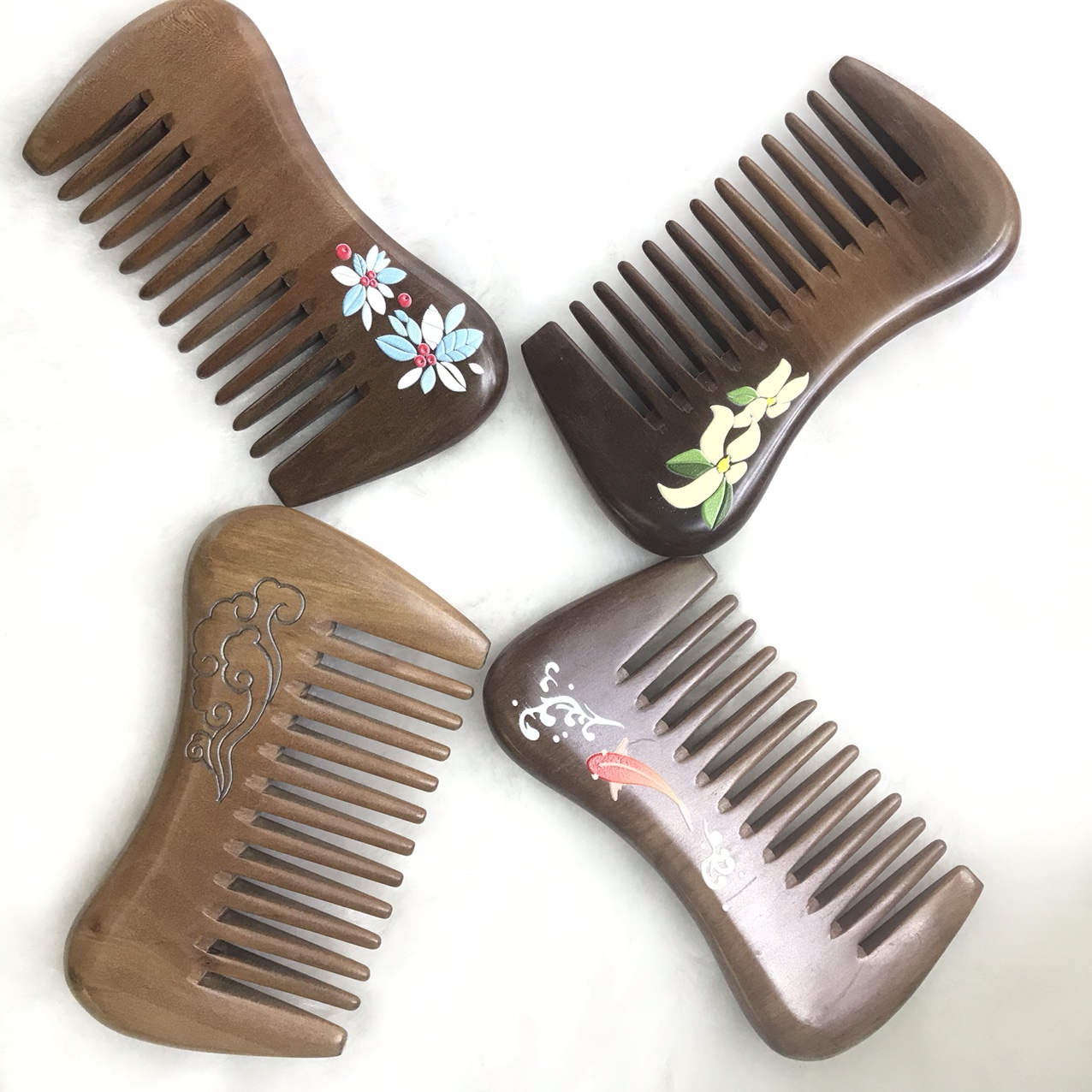 Factory direct sale of natural log peach wood painted Comb 10-2