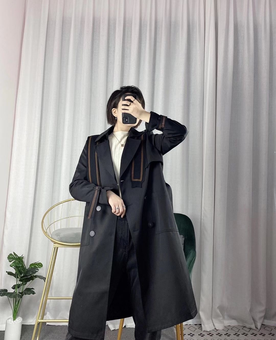 Super Atmospheric Trench Coat details Picture