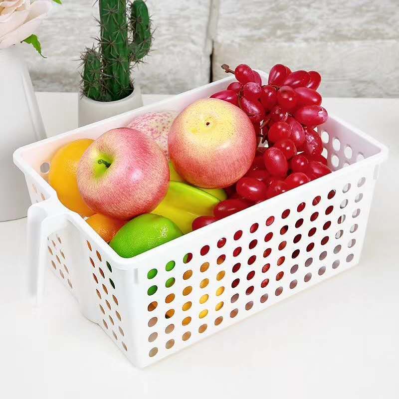 塑料收纳筐/置物篮桌面产品图