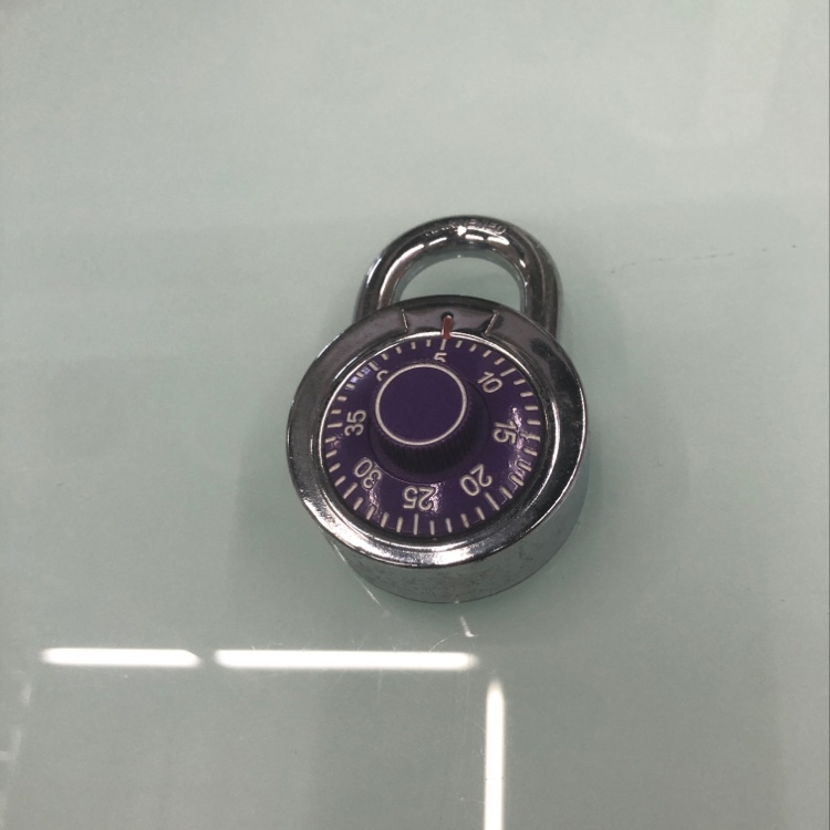 Round combination lock thumbnail
