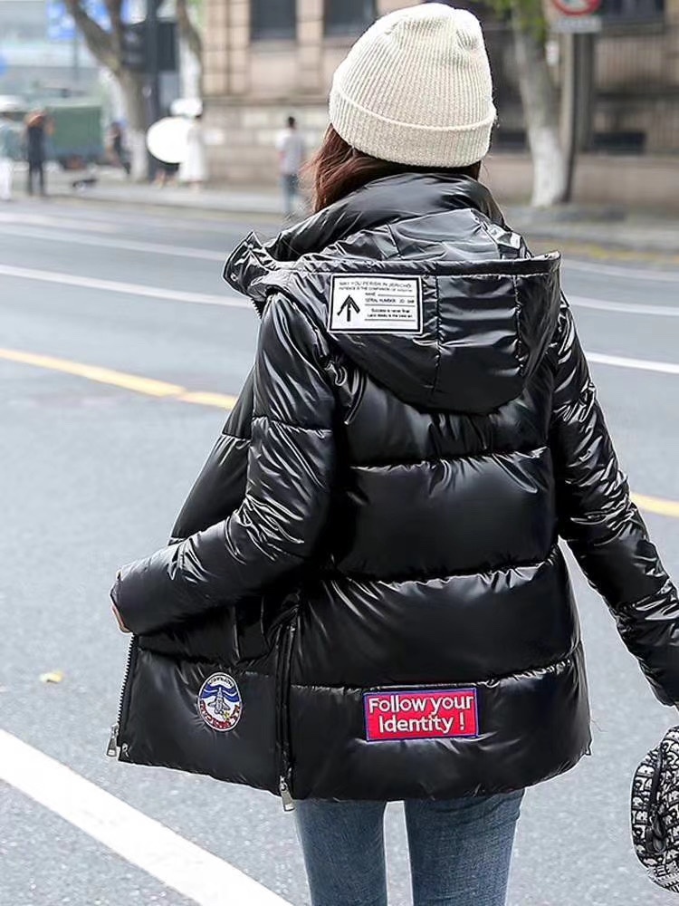 亮料活帽短款棉衣
码数：M –2XL 
混批：200/份详情图4