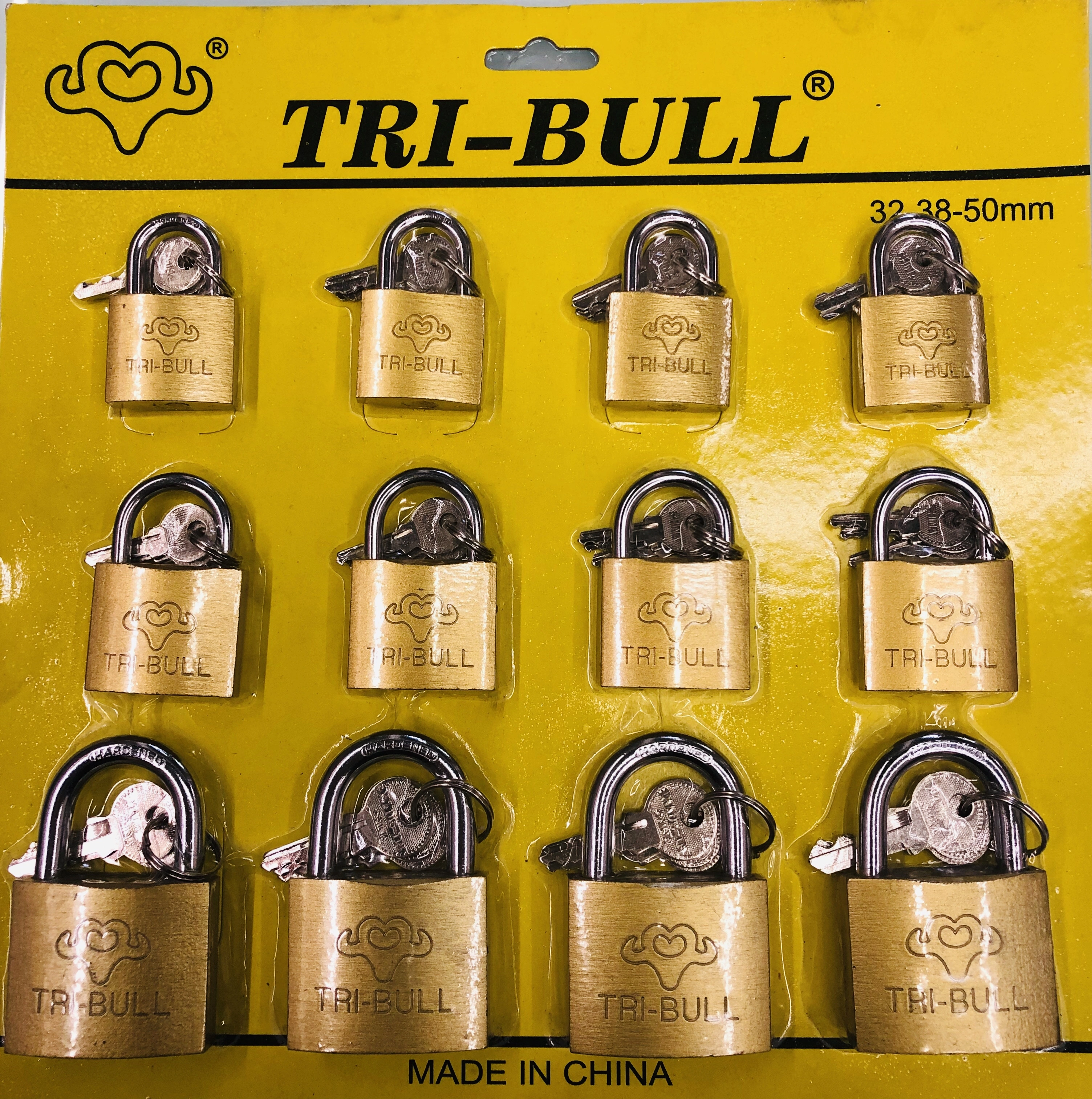 TRI-BULL sanded copper-iron padlock detail image 3