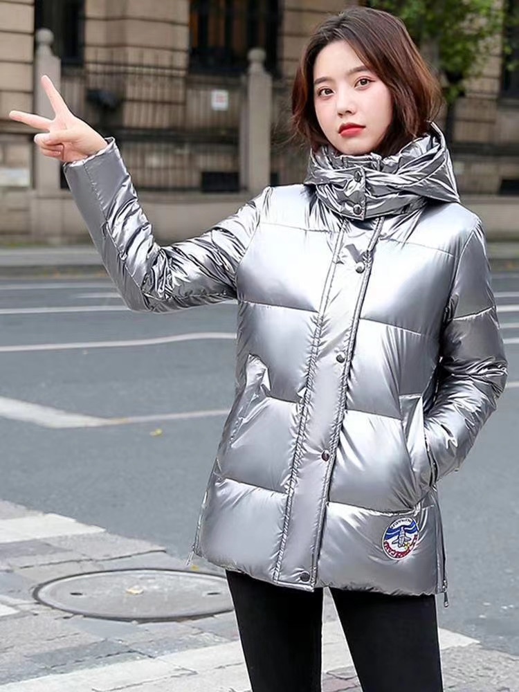 亮料活帽短款棉衣
码数：M –2XL 
混批：200/份详情图6