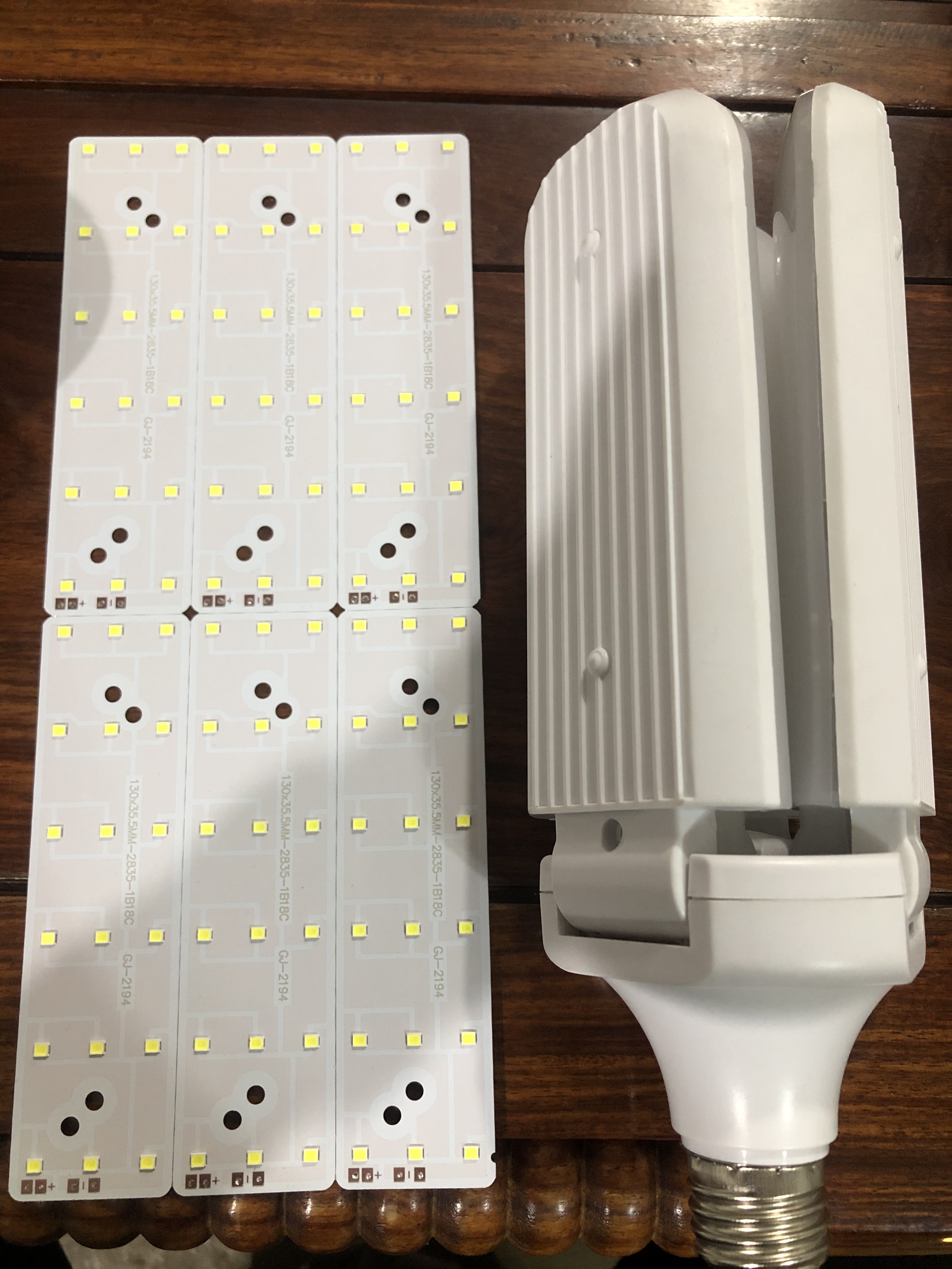 Three-leaf lamp details Picture