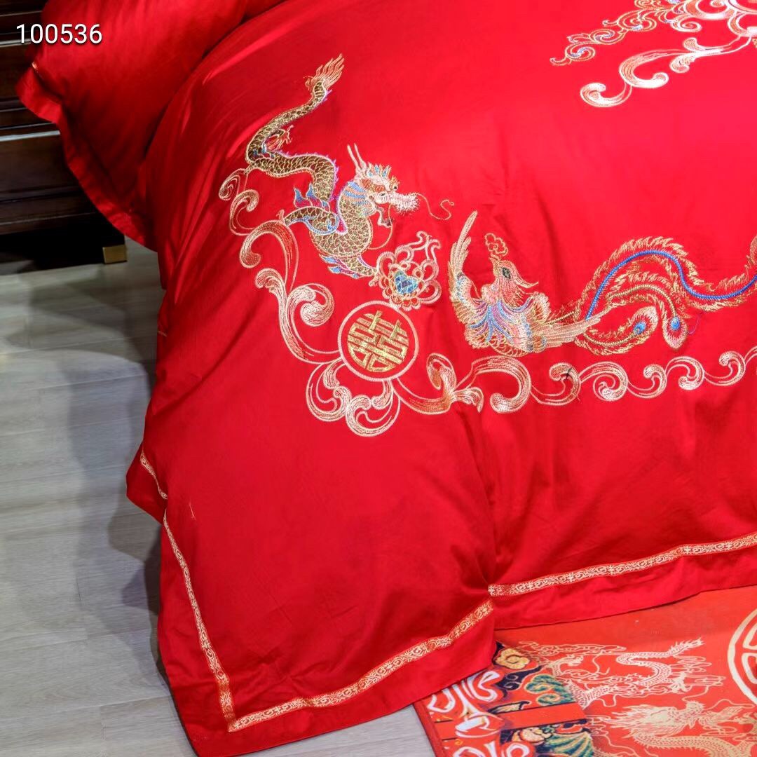 New wedding four-piece set, bright red all-cotton new wedding wedding quilt, over 40 to 80 pieces of pure cotton embroidered bedding (randomly sent), home textiles, duvet covers undefined