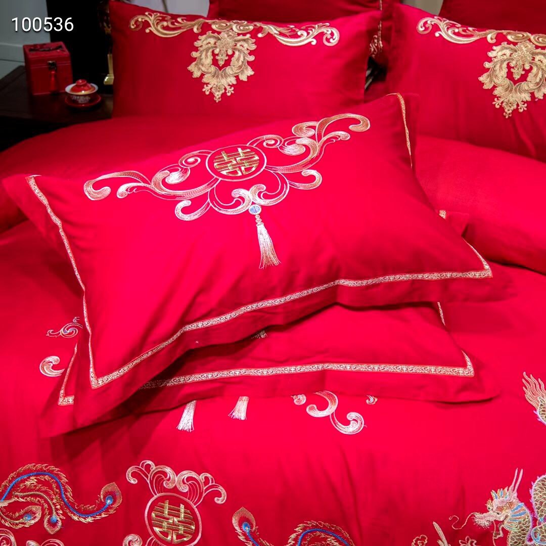 New wedding four-piece set, bright red all-cotton new wedding wedding quilt, over 40 to 80 pieces of pure cotton embroidered bedding (randomly sent), home textiles, duvet covers Item Picture