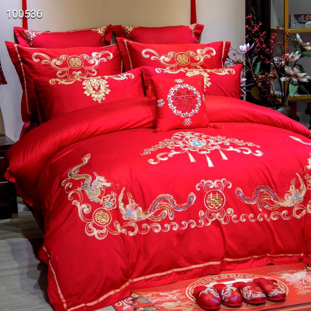 New wedding four-piece set, bright red all-cotton new wedding wedding quilt, over 40 to 80 pieces of pure cotton embroidered bedding (randomly sent), home textiles, duvet covers Specification image