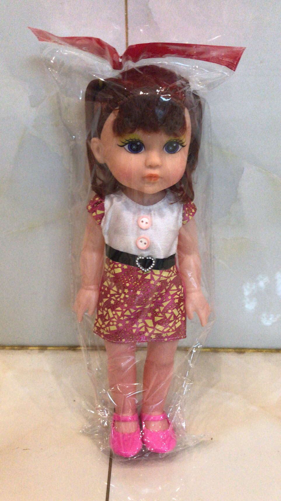 Barbie doll, with music and lights details Picture