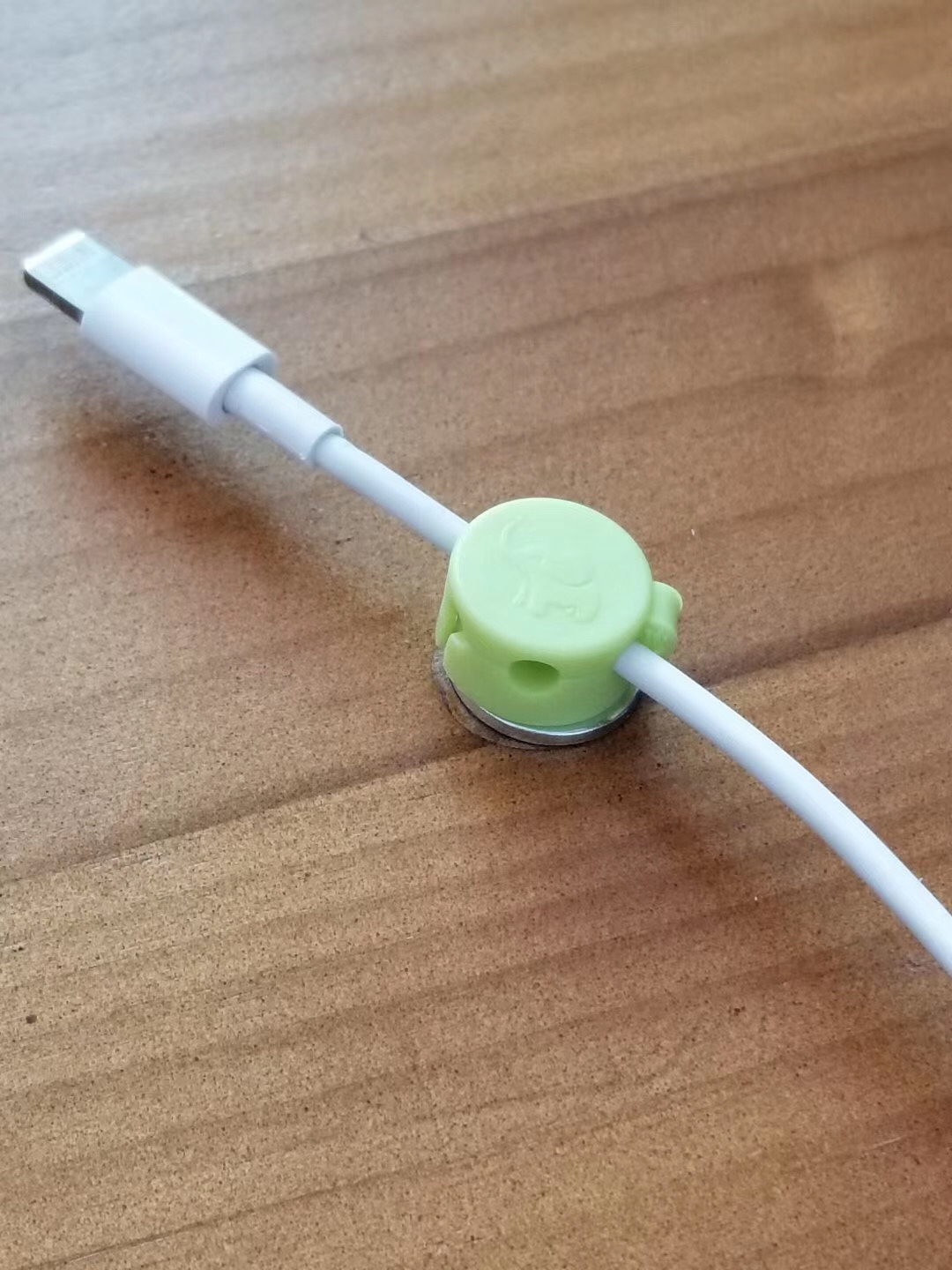 线上线下爆款数据线耳机线磁吸理线器高品质大象标无痕胶详情图7