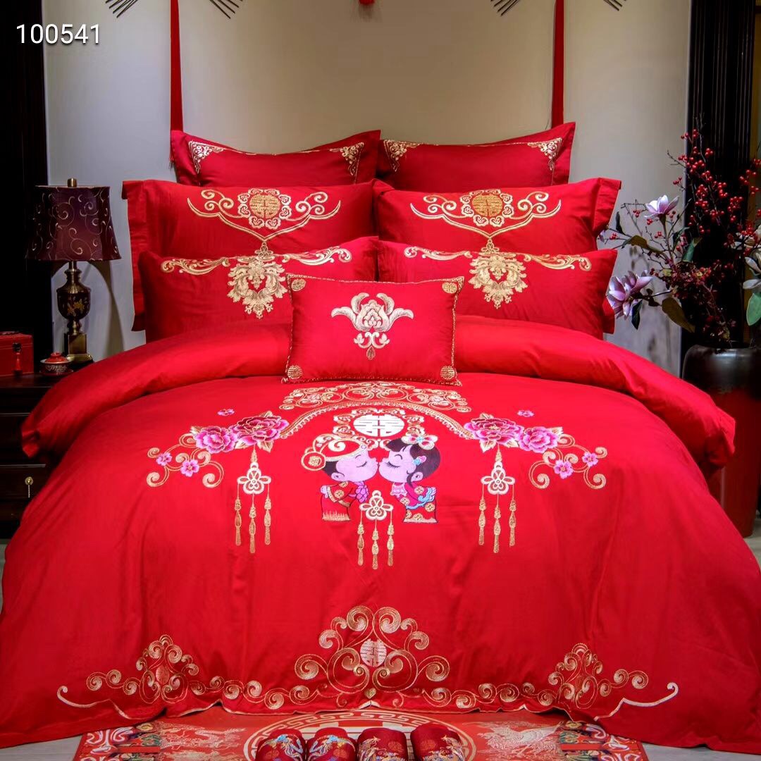 New wedding four-piece set, bright red all-cotton new wedding wedding quilt, over 40 to 80 pieces of pure cotton embroidered bedding (randomly sent), home textiles, duvet covers undefined