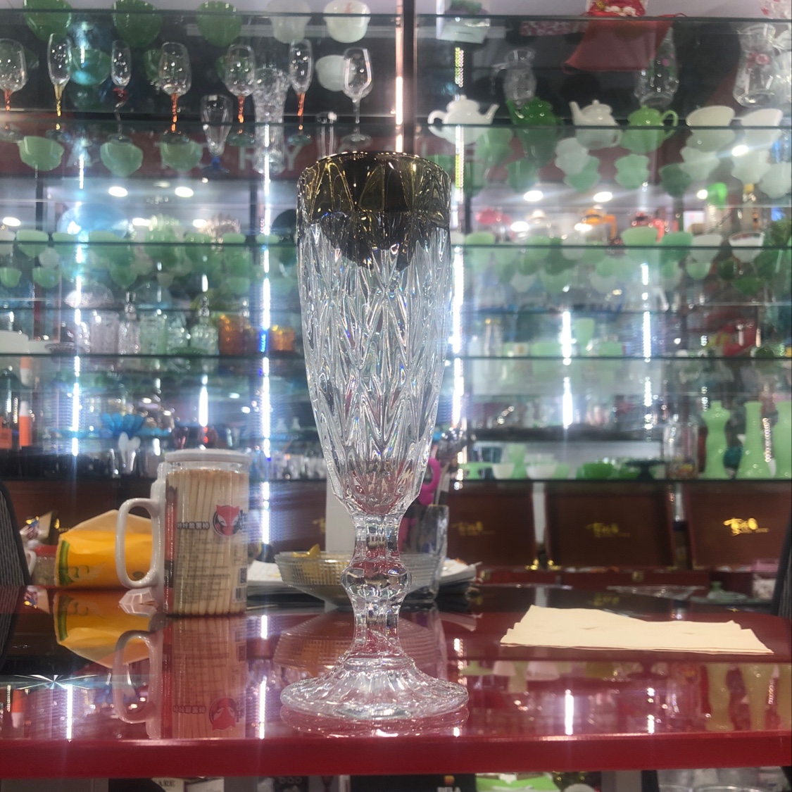 Factory direct sales of ice cream cups, wine glasses, juice cups, retro European-style electroplated embossed glass products, and wine glasses