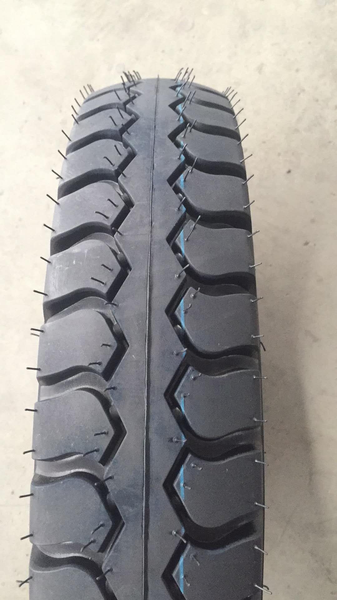 Outer tire 01