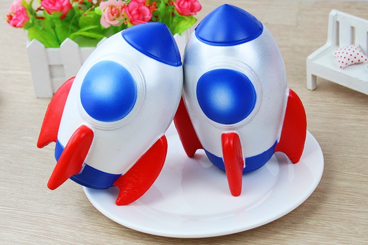 跨境专供仿真pu慢回弹squishy慢回弹玩具小火箭仿真面包蛋糕玩具详情图7