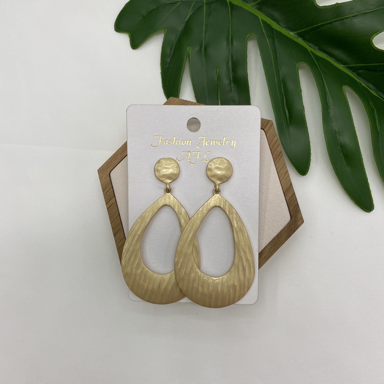 欧美时尚大牌耳环水滴耳环