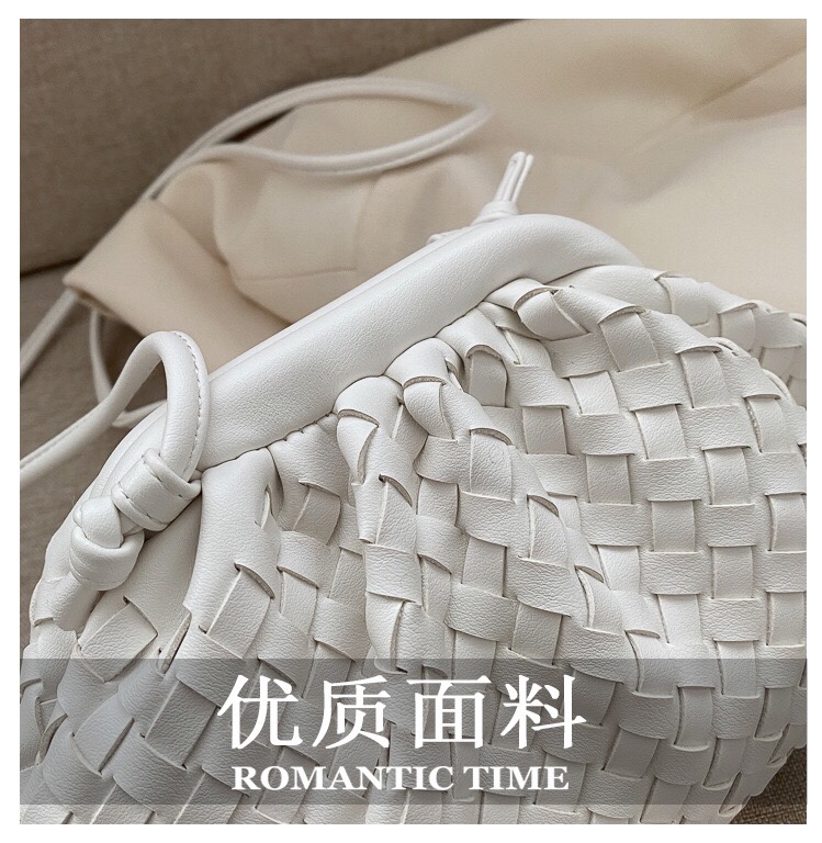编织云朵包包女网红褶皱小包包2020新款bags潮时尚单肩斜挎夹子包详情图5
