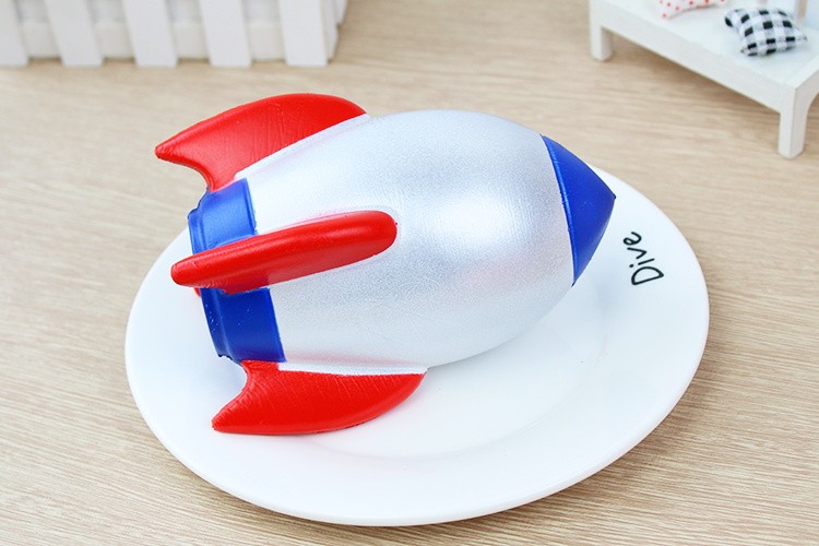 跨境专供仿真pu慢回弹squishy慢回弹玩具小火箭仿真面包蛋糕玩具详情图8