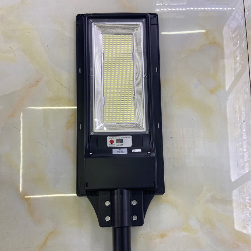 Solar street lamp