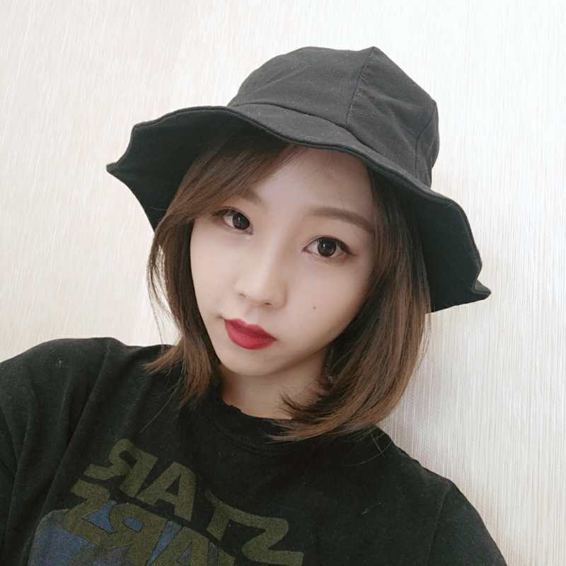 Wholesale new 100 - style lotus edge pure color basin hat light board bowler hat for women folding sunshade fisherman hat thumbnail