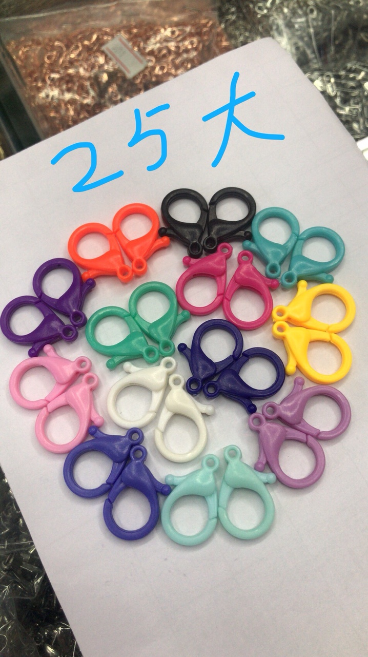 Plastic lobster clasp thumbnail
