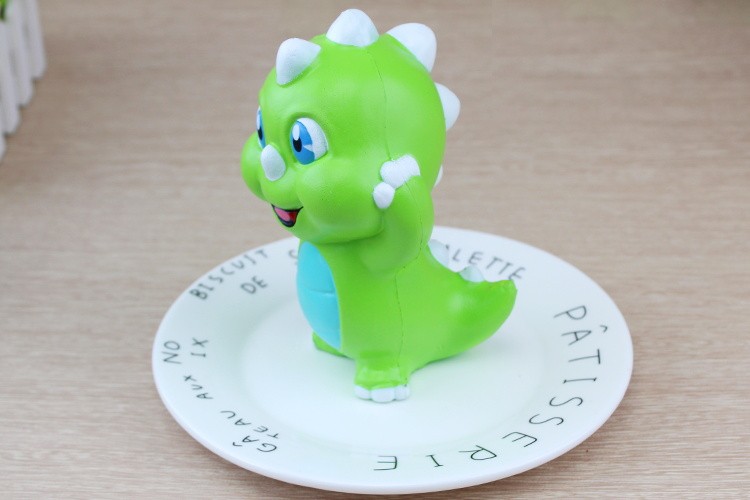 跨境专供 仿真恐龙squishy慢回弹pu万圣节 拍摄道具 仿真面包蛋糕详情图10