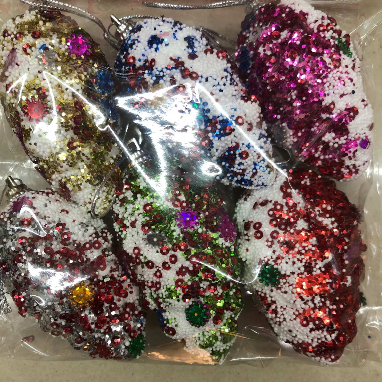 Christmas pinecones details Picture