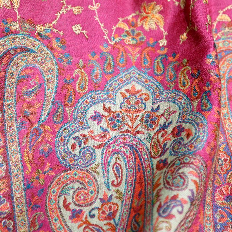 Winter Ladies All Warm Printed Gold Silk Fringed Nylon Long Towel